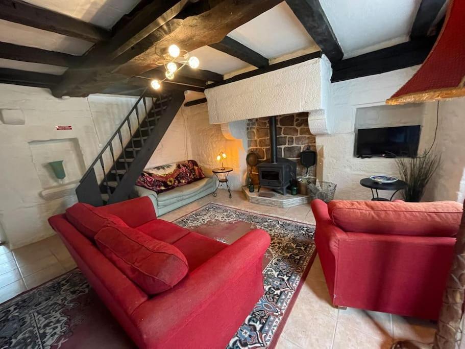 Le Petit Fleur - The Little Flower, Cosy Cottage Saint-Michel-de-Montjoie Exterior foto