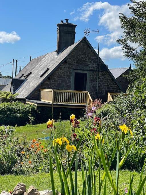 Le Petit Fleur - The Little Flower, Cosy Cottage Saint-Michel-de-Montjoie Exterior foto